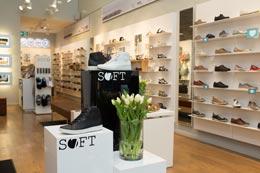 Ecco Shoes opens new Robson store 